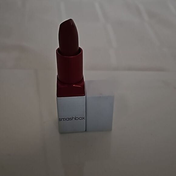 Smashbox lipstick Disorderly Burgundy - Picture 14 of 16